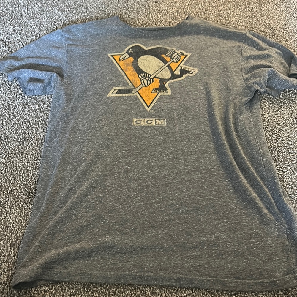 Rustic Penguins Cotton Tshirt
